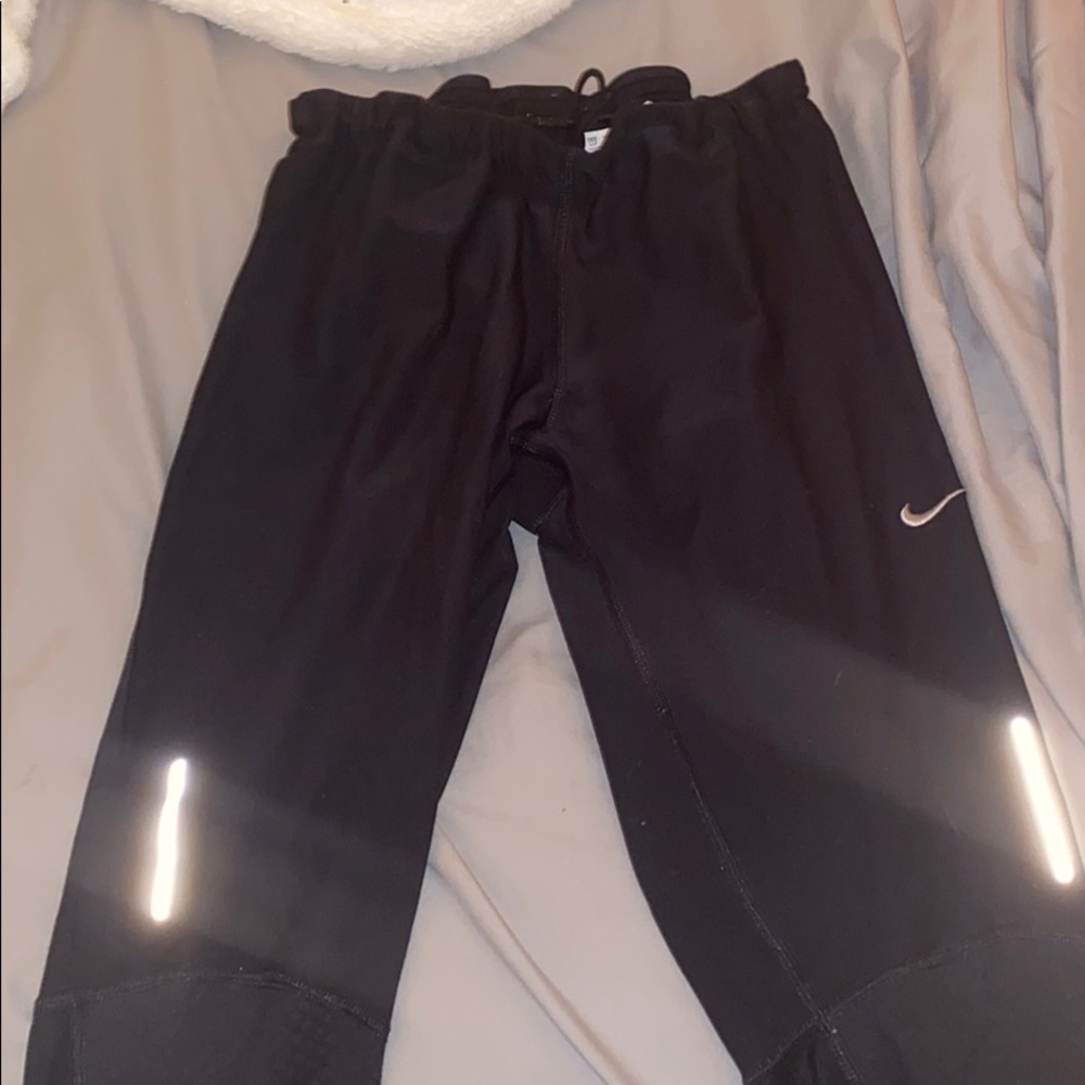 nike leggings with zipper ankles and back pocket